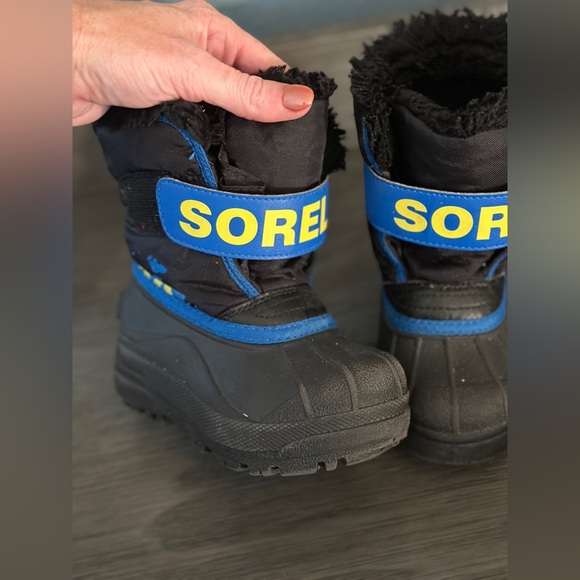 Sorel Commander Waterproof Insulated Winter Boots - Picture 1 of 14